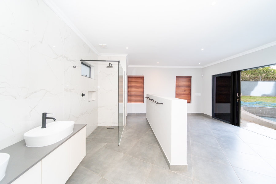 3 Bedroom Property for Sale in Blue Bend Eastern Cape